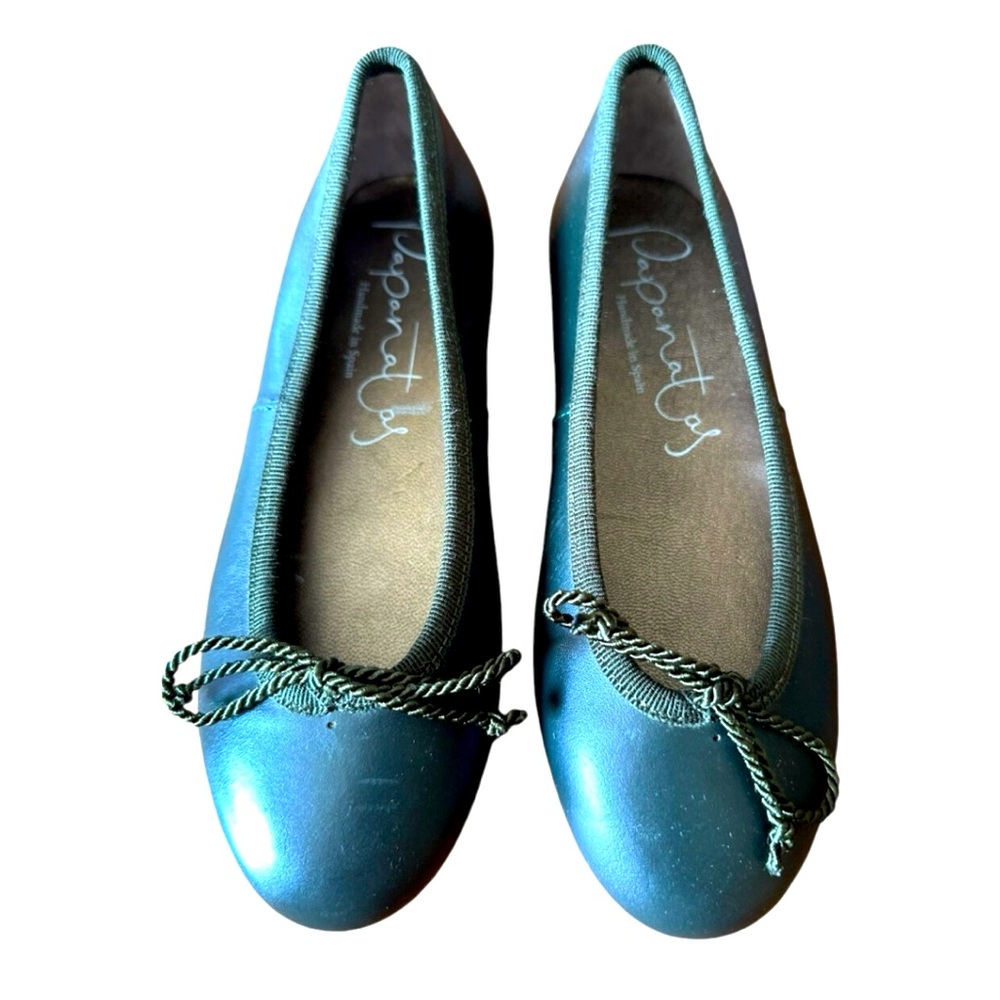 Papanatas by Eli Leather Flats